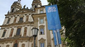 Blaue LAGZ-Flaggen